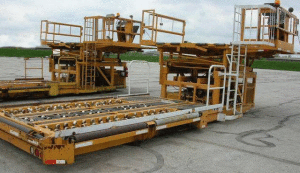 FMC Cargo Loader