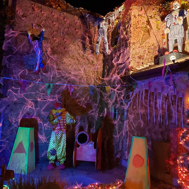 Halloween decorations, clowns