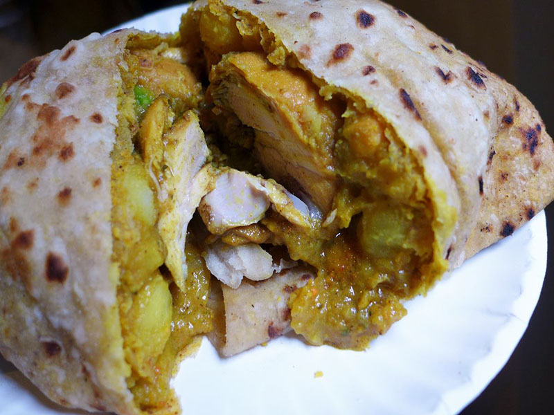 Curry chicken roti