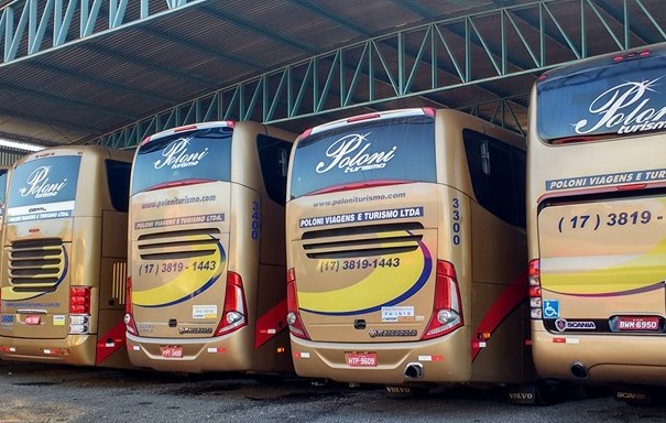 Onibus estacionado